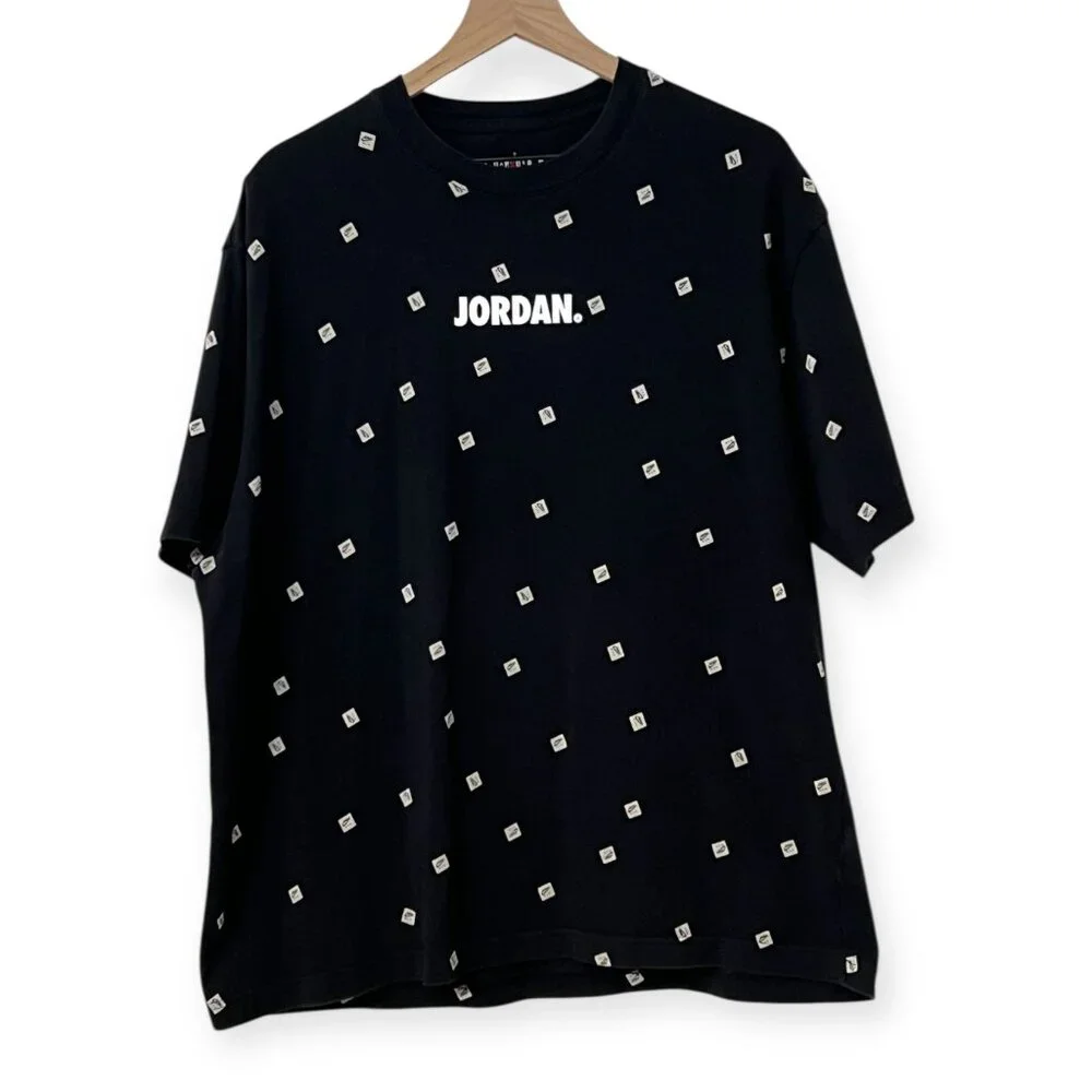 Jordan Brand T-Shirt Men’s XL Black Standard Fit All Over Print Mini Logos